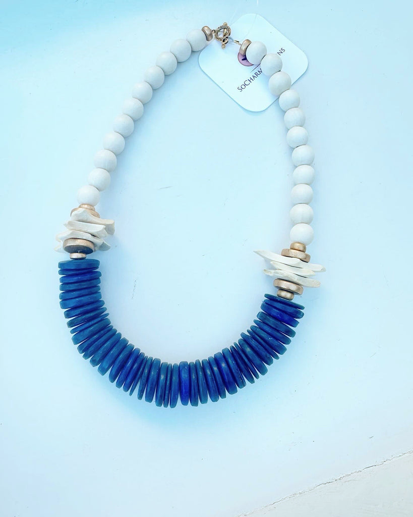 Mila Necklace - White/Navy