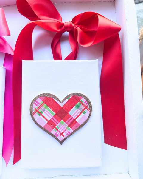 Canvas Art - Red and Pink Plaid Heart